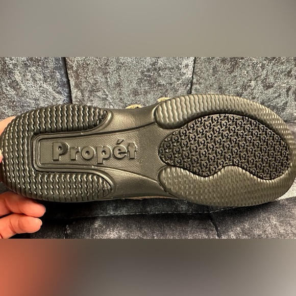 Propét * Mary Jane shoes * Womens size 7 - Picture 7 of 9